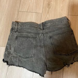 Madewell size 29 black light wash short denim shorts never worn high waisted